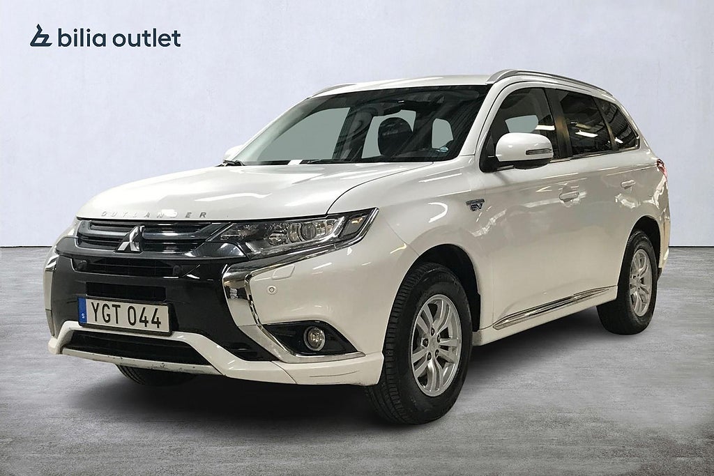 Mitsubishi Outlander 2.0 PHEV 4WD 203hk Drag PDC Halvskinn