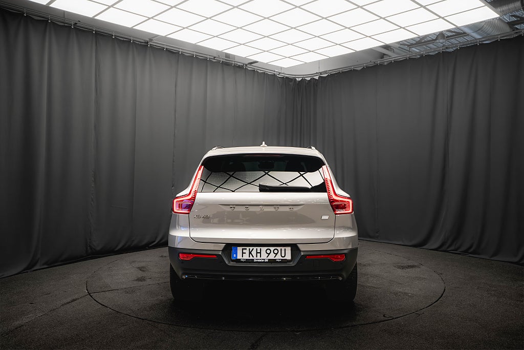 Volvo XC40 Recharge KAMERA VÄRMEPUMP 1-ÄGARE MOMS 231hk