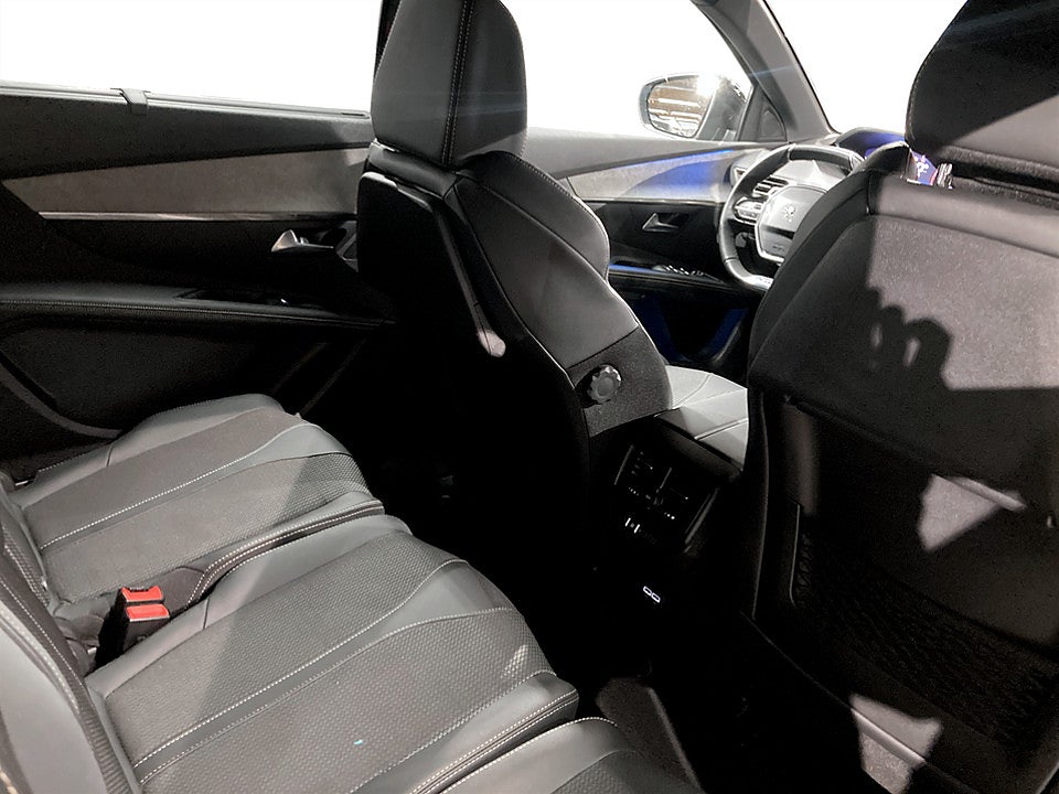Bild på Peugeot 5008 GT Black Pack 1.2 PT Aut 7-SITS B-KAMERA CARPLAY 130hk