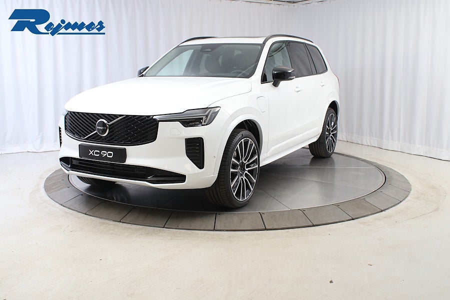 Volvo XC90 T8 Ultra Dark