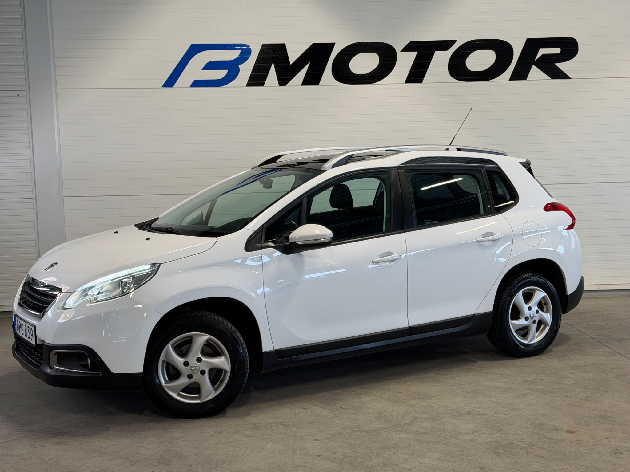 Peugeot 2008 1.2 VTi Euro 6 2016, bild 2/10
