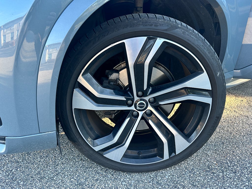 Volvo XC90 B5 AWD R-Design Pro Edition / 7sits