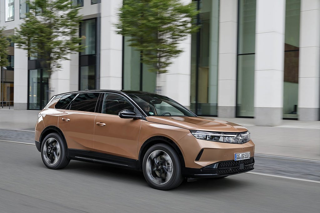 Opel Grandland  Hybrid Privatleasing 12 mån 3.999:-/mån