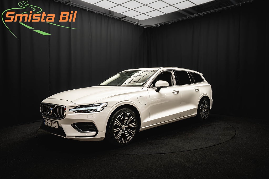 Volvo V60 Recharge T6 AWD DRAG H/K KAMERA B-VÄRM MOMS 340hk