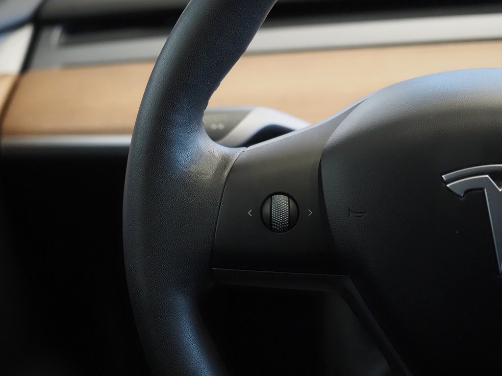 Tesla Model 3 Long Range AWD 440hk | Pano | 2022