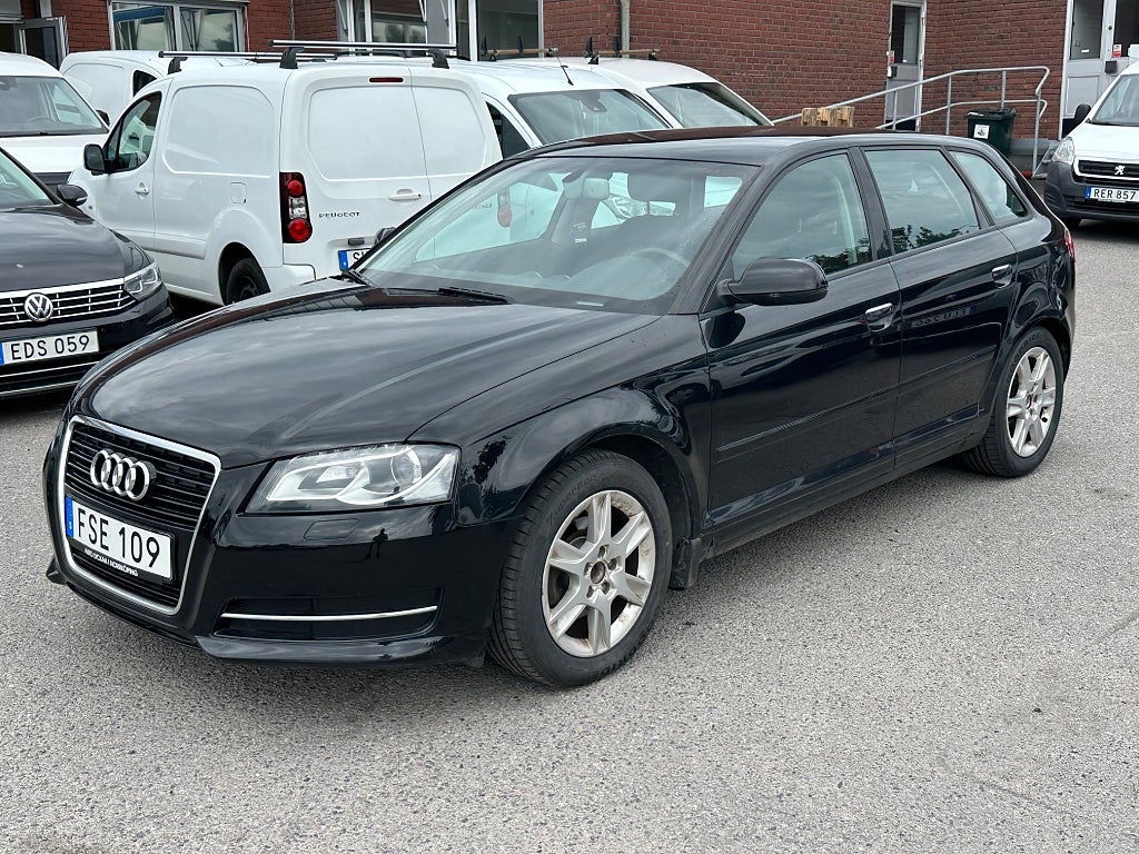 Audi A3 Sportback 1.6 TDI Attraction, Comfort Euro 5 Ny kamrem