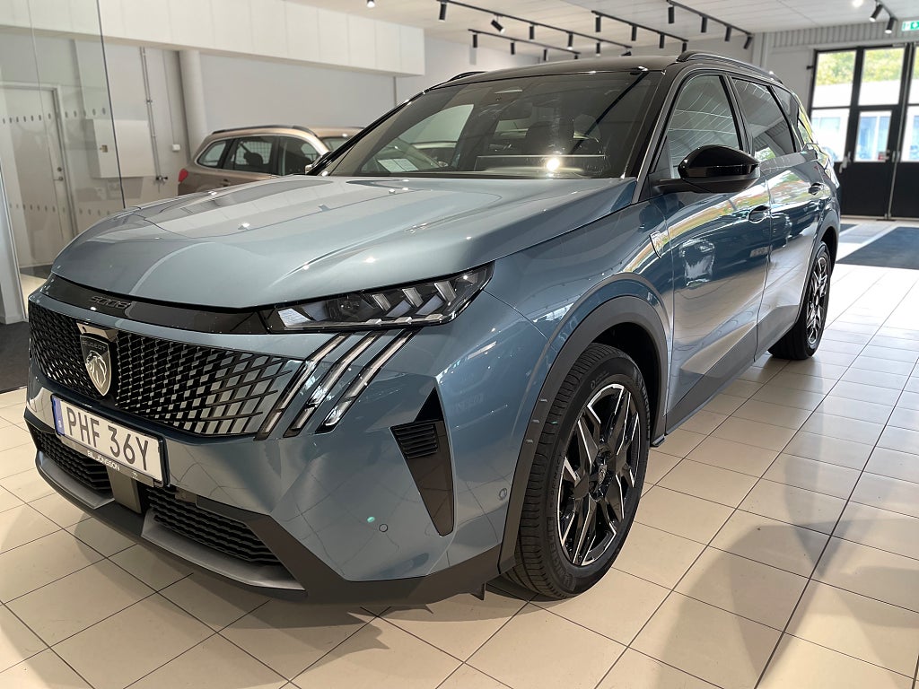 Peugeot 5008 GT Ultimate Hybrid 145 e-DSC  *Drag, Massage, 360kamera