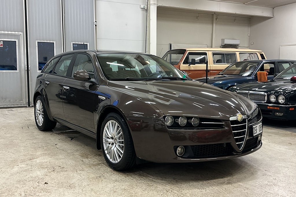 Alfa Romeo 159