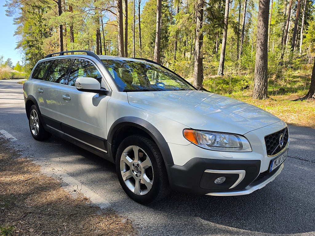 Volvo XC70 D4 AWD Geartronic Momentum / P-SENSORER Ny besiktigad