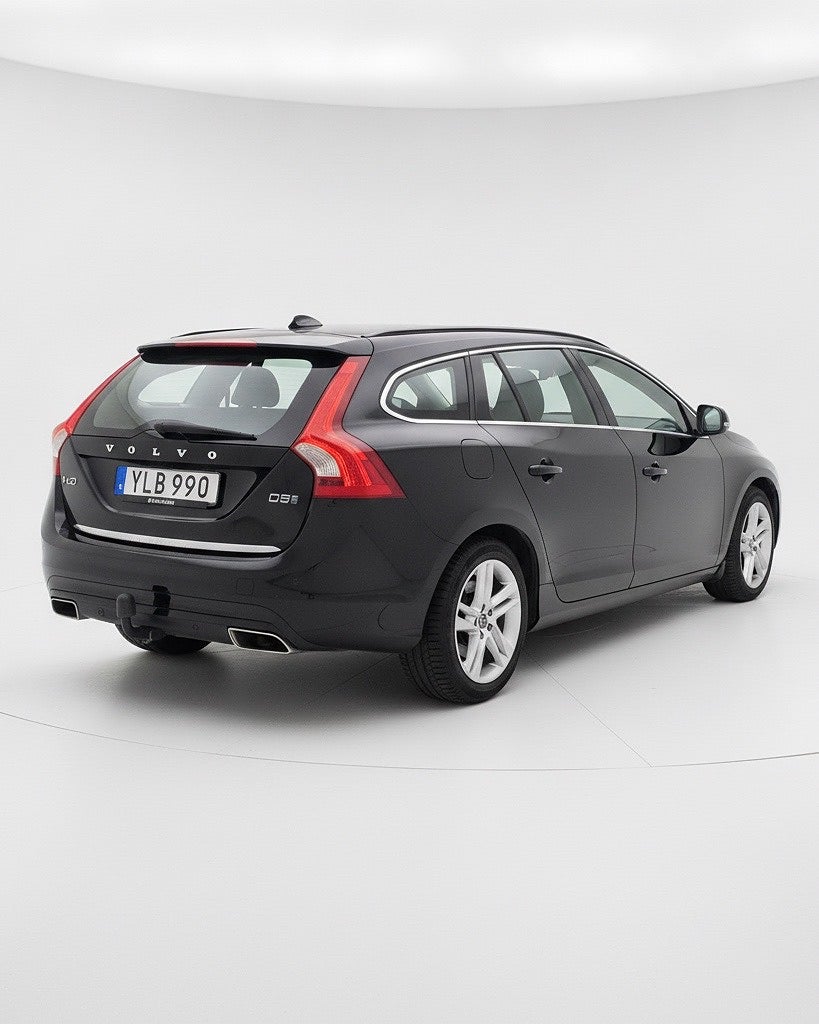 Volvo V60 D5 Plug-in Hybrid AWD Business Adv Drag Voc Blis