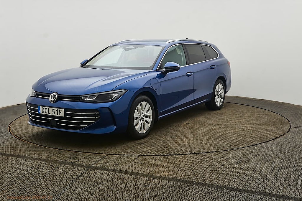Volkswagen Passat Variant eHybrid 1.5 TSI Business 272HK Drag+Värmare