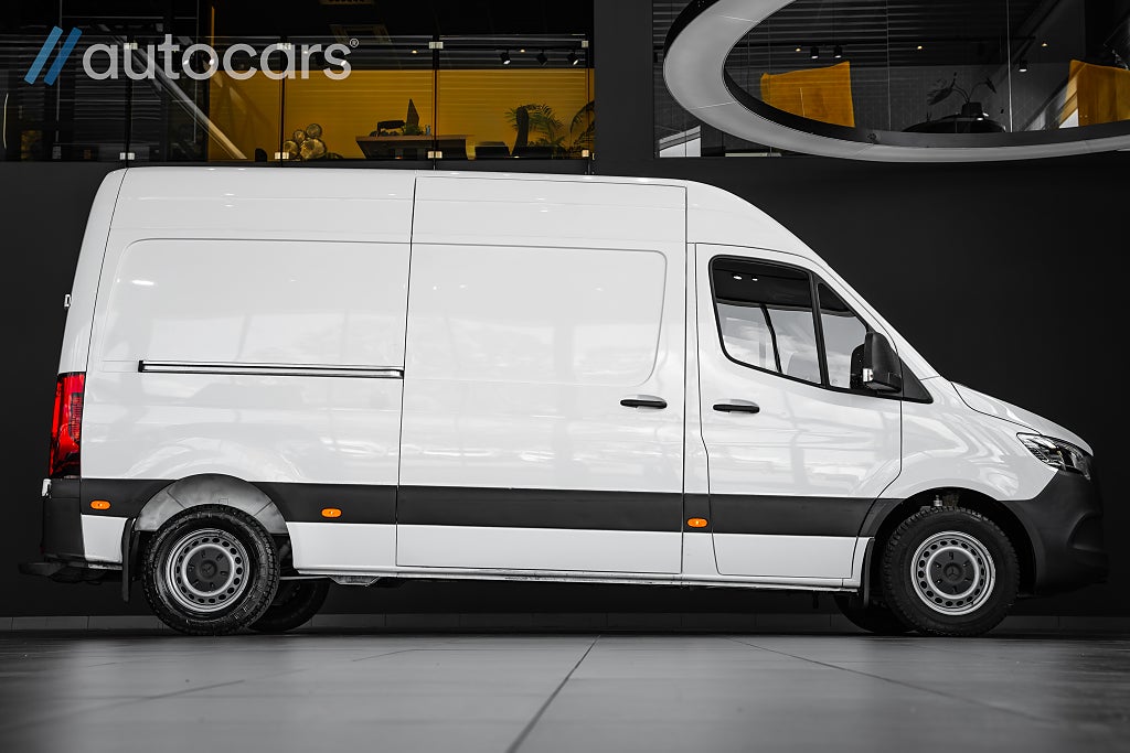 Mercedes-Benz Sprinter 211 CDI 9G-Tronic|Leasbar|D-Värmare|Drag|Carplay|Kamera