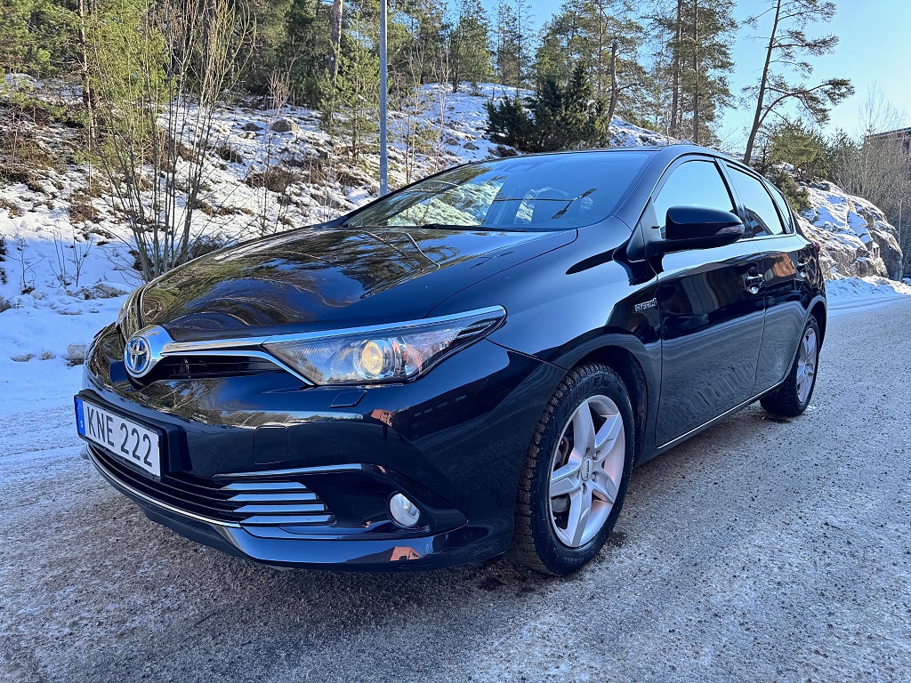 Toyota Auris Hybrid e-CVT Intense Kamera Bluetooth Keyless