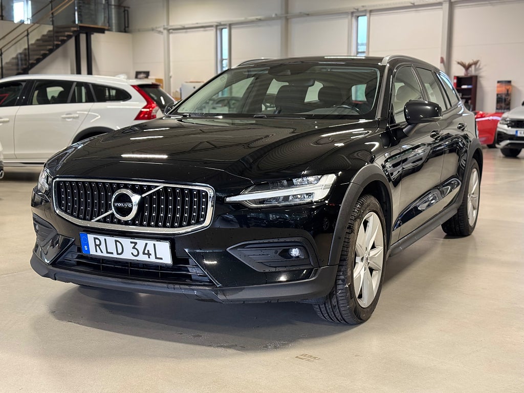 Volvo V60 Cross Country B4 AWD AUT DRAG MOMS KAMERA VÄRMARE