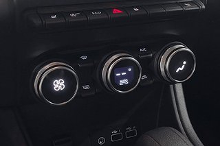 SUV Renault Captur 19 av 24