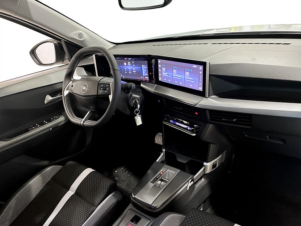 Bild på Opel Frontera GS 1.2 Turbo Hybrid 145hk Aut B-KAMERA NAVI CARPLAY