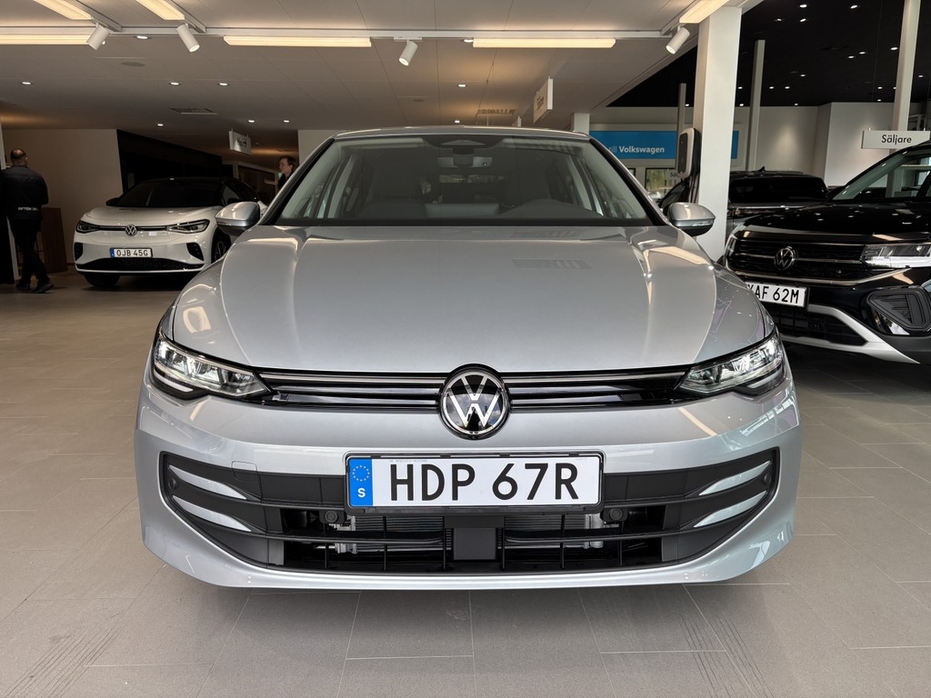 Volkswagen Golf 1.5 TSI 2025, bild 3/48