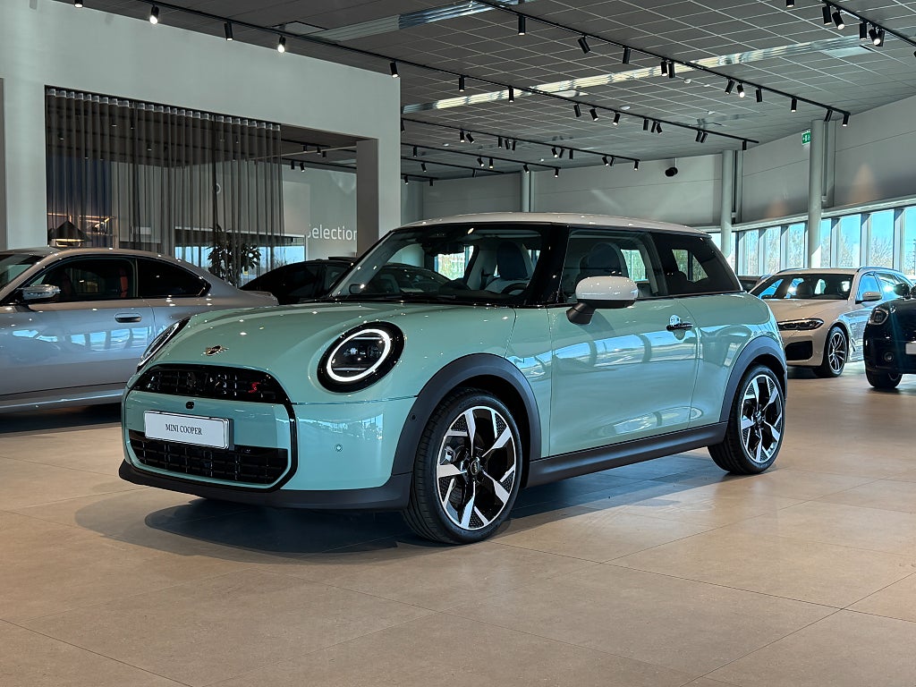 MINI Cooper S 3-dörrars Classic Trim H/K Pano D/A 0,95% Ränta