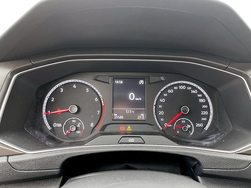 Bild på Volkswagen T-Roc 1.0 116hk - DRAG, CARPLAY