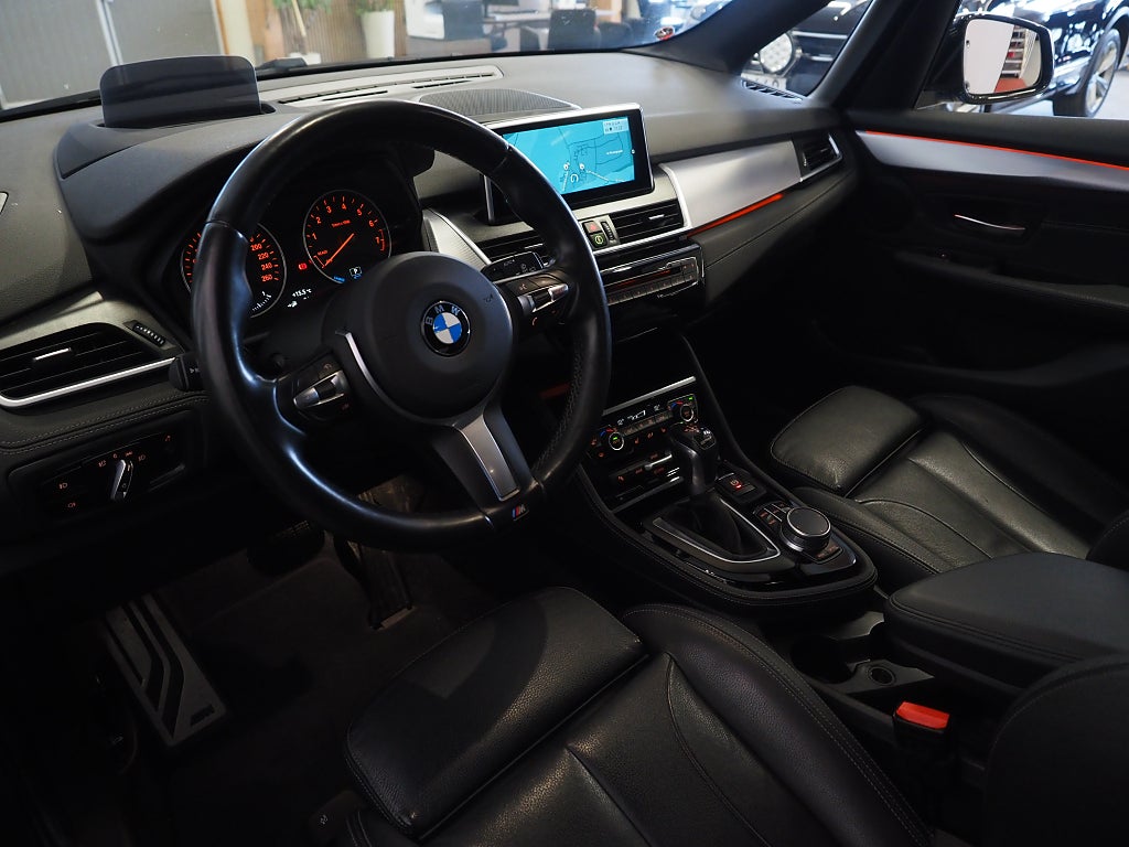 BMW 225xe Active Tourer Plug-in M Sport Navi Kamera HUD Läder 2017
