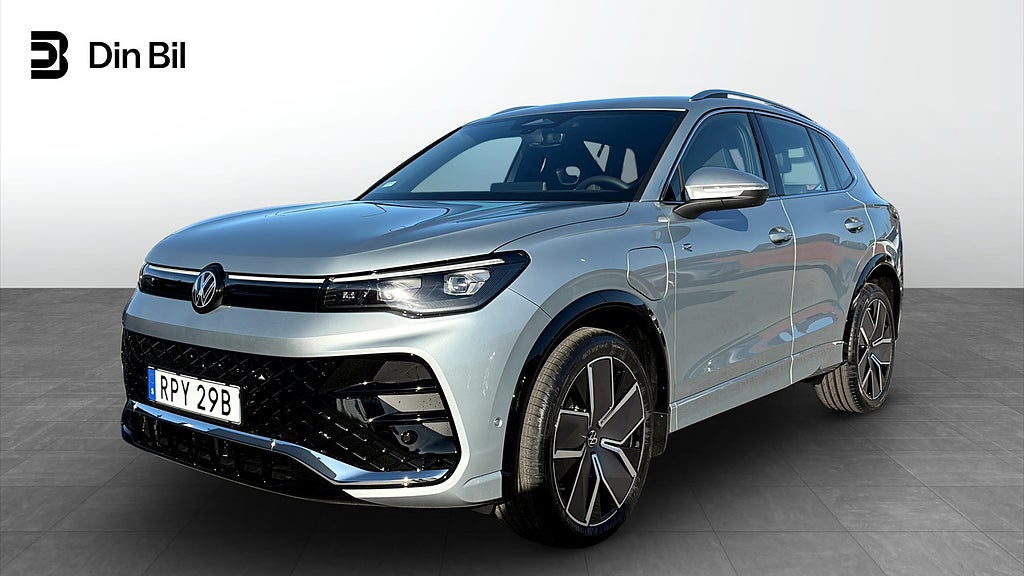 Volkswagen Tiguan R-LINE EHYBRID 272 HK DSG6 Leasing 4695:-