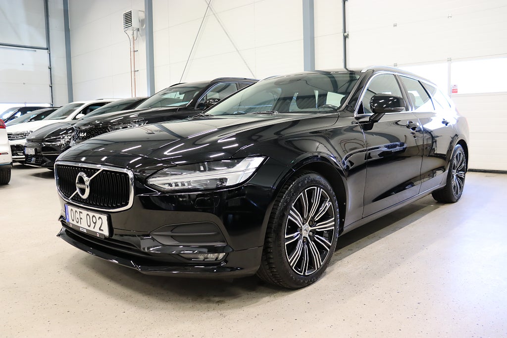 Volvo V90 D4 Momentum Drag D-Värm Navi Kamrembytt 190hk