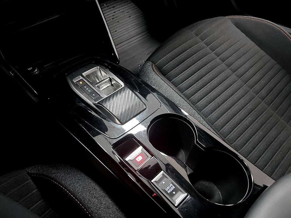 Bild på Peugeot E-2008 Active 50kWh 136hk Aut - B-KAMERA, CARPLAY