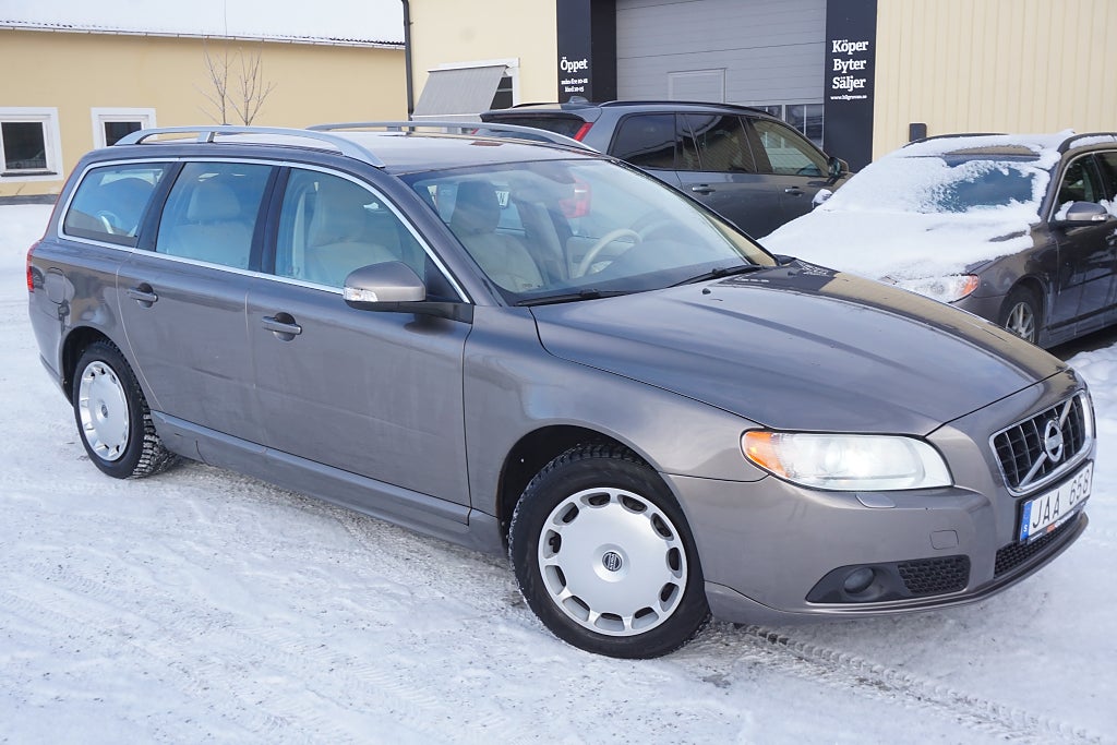 Volvo V70 D5 AWD Aut Summum 1 ägare