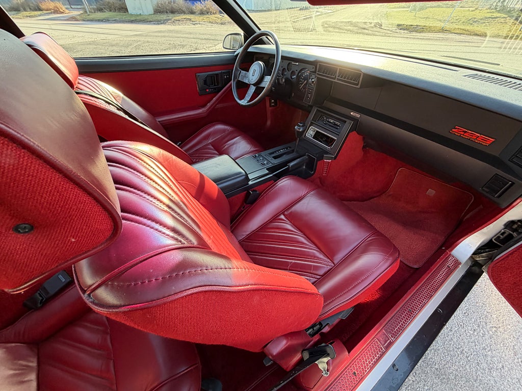 Chevrolet Camaro Z28 5.0 V8 TPI 0kr insats 1420kr/mån