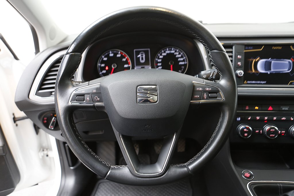 Seat Leon ST 1,2 TSI 110hk Style Kombi Panorama Kamera Drag 2018