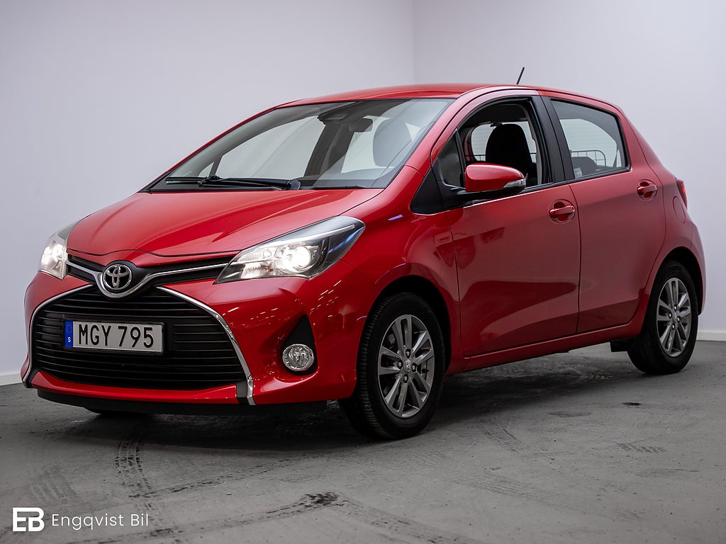 Toyota Yaris 5-dörrar 1.33 MULTIDRIVE ACTIVE / BACKKAMERA / AUTOMAT
