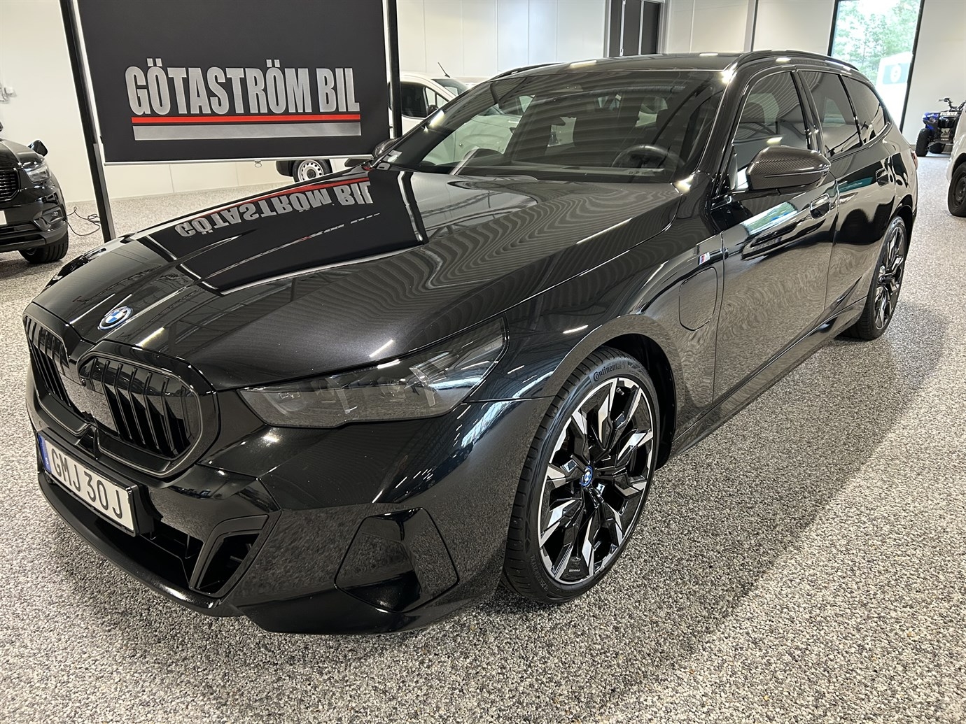 BMW 550