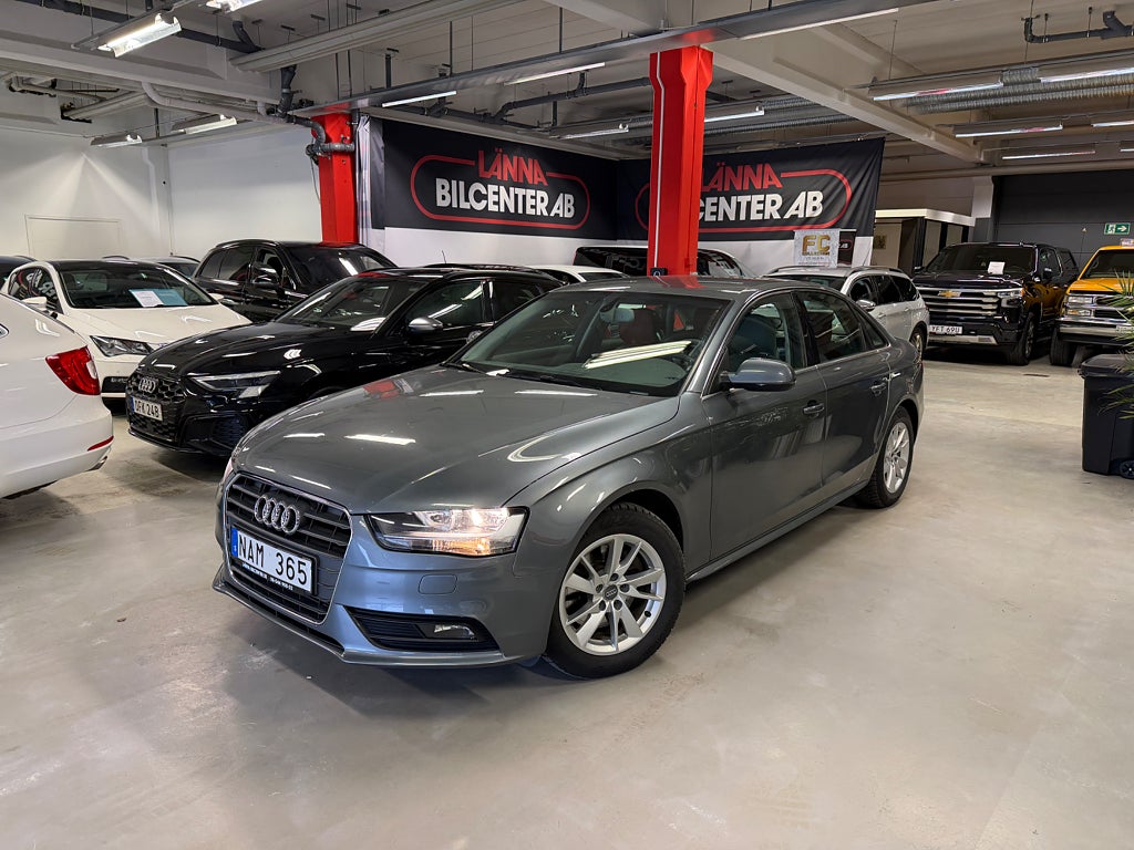 Audi A4 Sedan 1.8 TFSI Drag LÅGAMIL 2 Ägare Farthållare SoV 