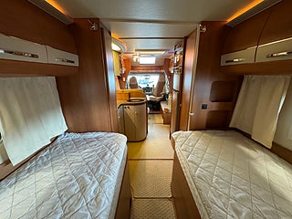 Husbil-halvintegrerad Hobby Toskana Exclusive 750 ELC 14 av 24