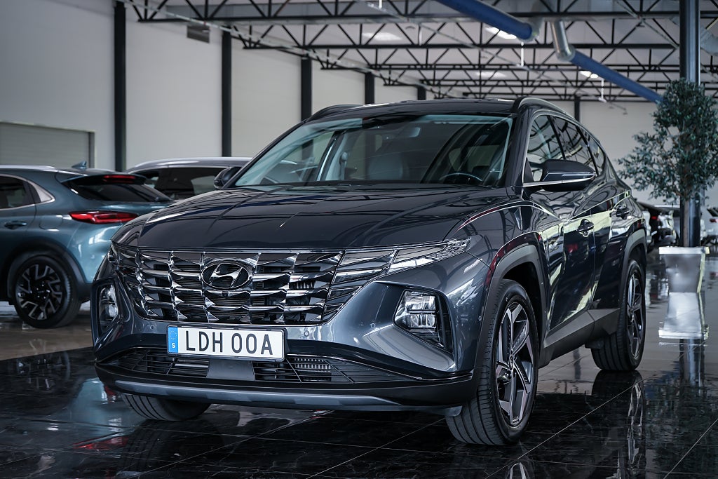 Hyundai Tucson Hybrid AWD Advanced Blis 360Kam AC i Stolar 230hk Navi
