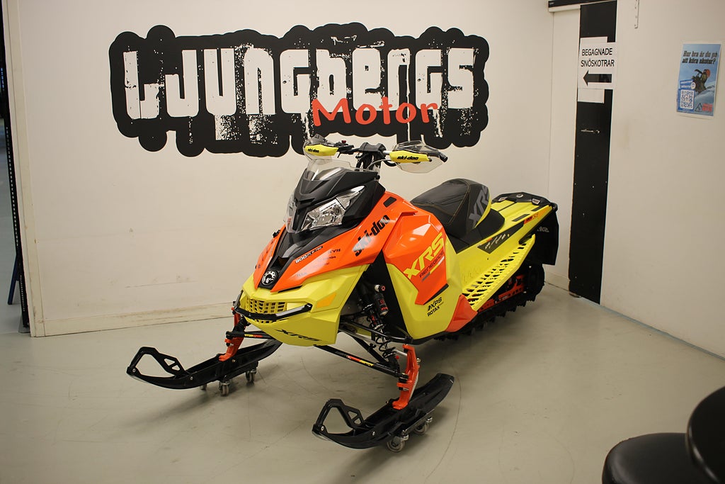 Ski-Doo Renegade XRS 800 E-tec 137" 2015