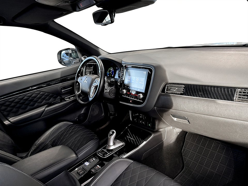 Bild på Mitsubishi Outlander Business PHEV 224hk Aut DRAG B-KAMERA