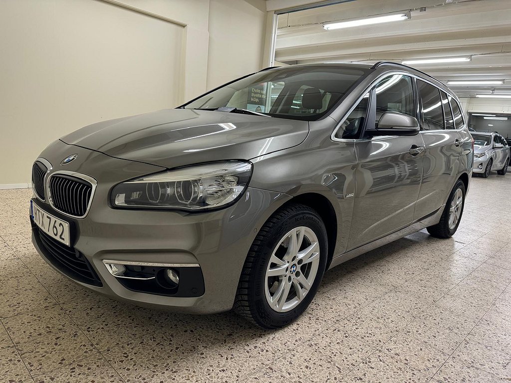 BMW 218 218d Gran150hk, Luxury Line 7-sits / Pano / Värmare