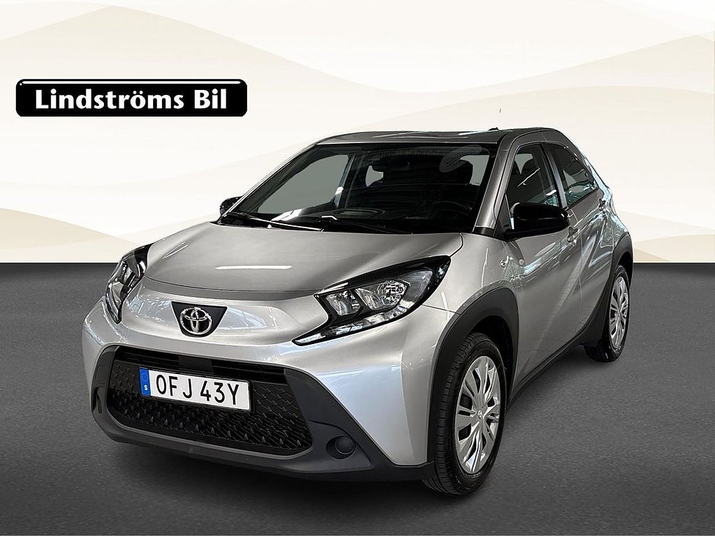 Toyota Aygo X 1.0 Play Sommar/Vinterhjul Leasing