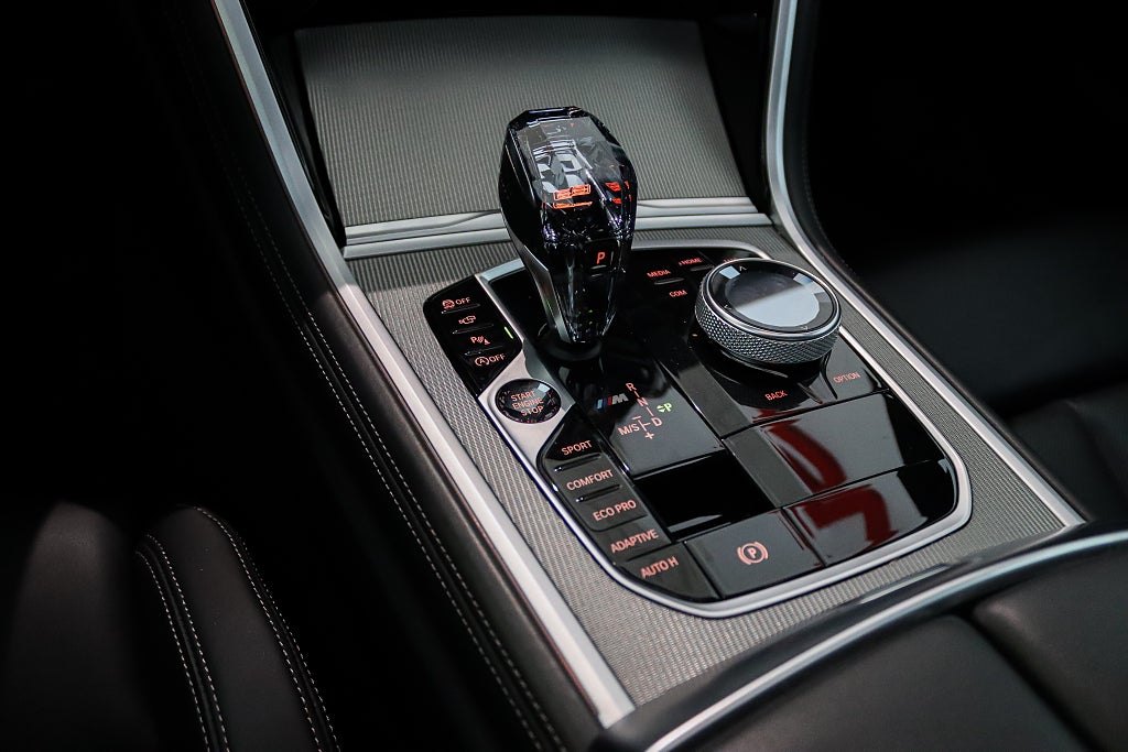 BMW M850i xDrive Gran Coupe B&W Kolfiber Panorama Soft Close