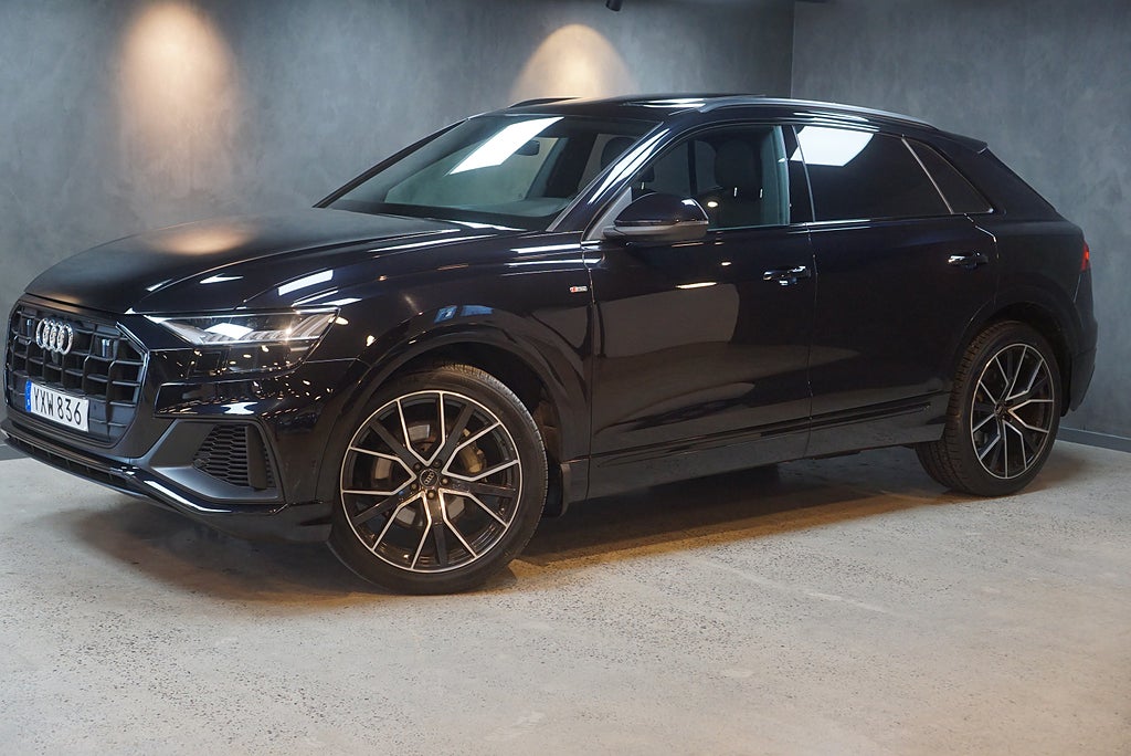 Audi Q8 50 TDI Quattro S-Line Matrix Panorama B&O 360 kamera mm