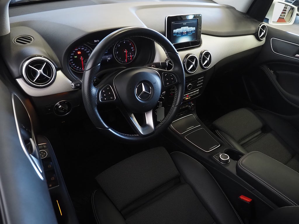 Mercedes-Benz B 180 d 7G-DCT Urban Låga mil! 2016