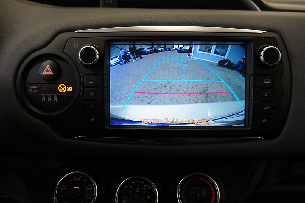 Toyota Yaris B-Kamera, Automat Active, Edition Feel 99hk