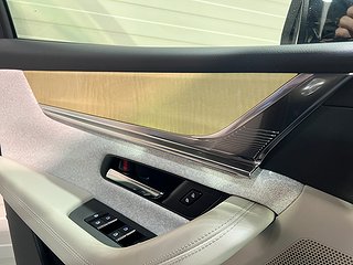 SUV Mazda CX-60 18 av 21