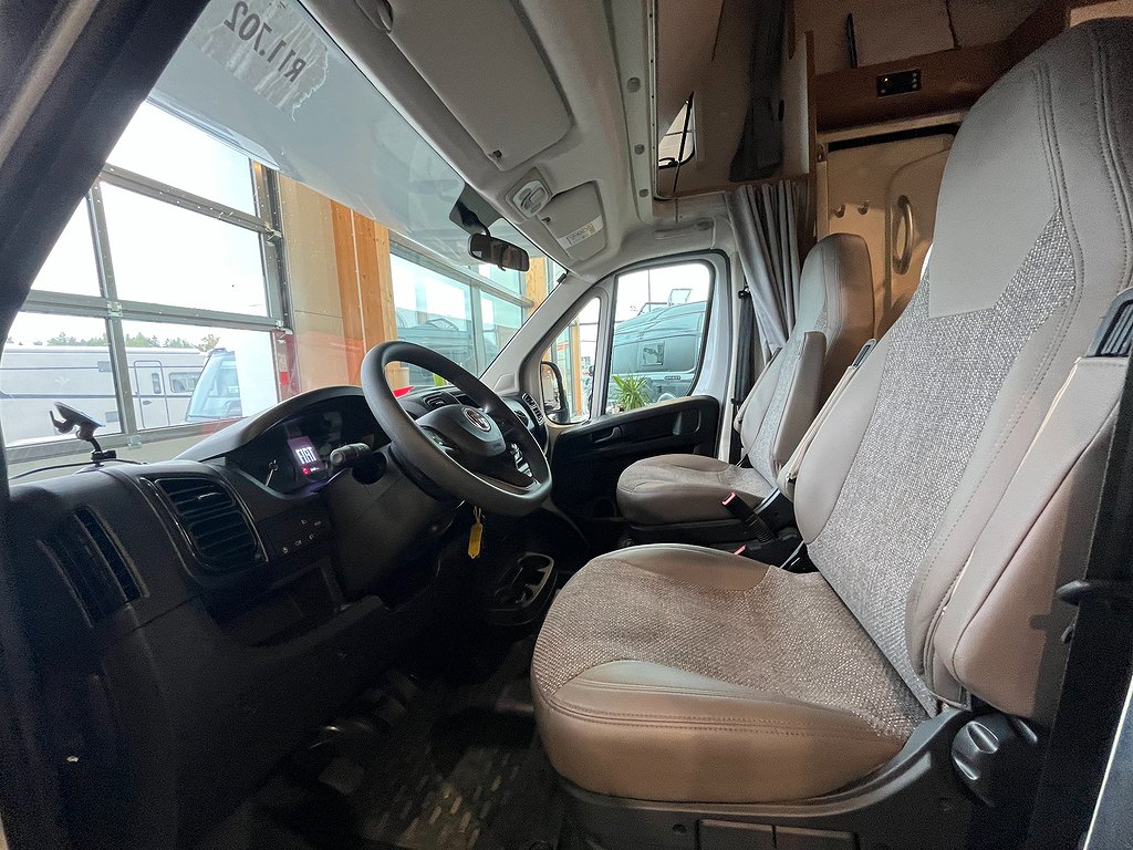 Carado A 464 / B-kort / 6 bältade / 6 Sovplatser /4995kr/mån - Carado