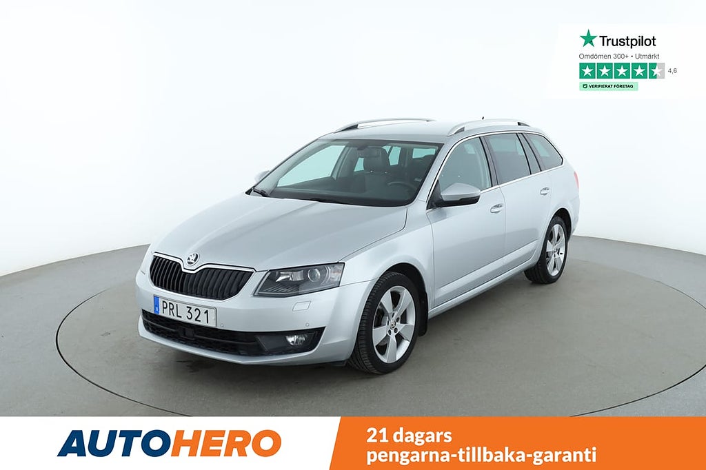 Skoda Octavia Kombi 2.0 TDI 4x4 / Drag, Värmare, Canton, CarPlay