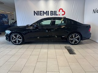 Volvo S60 PLUG-IN T8 AWD R-Design/M-värm/Panorama/Navi/H&K