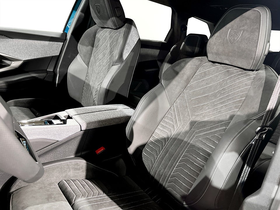Bild på Peugeot 5008 Edition Ultimate Hybrid Aut - OMGÅENDE LEVERANS!