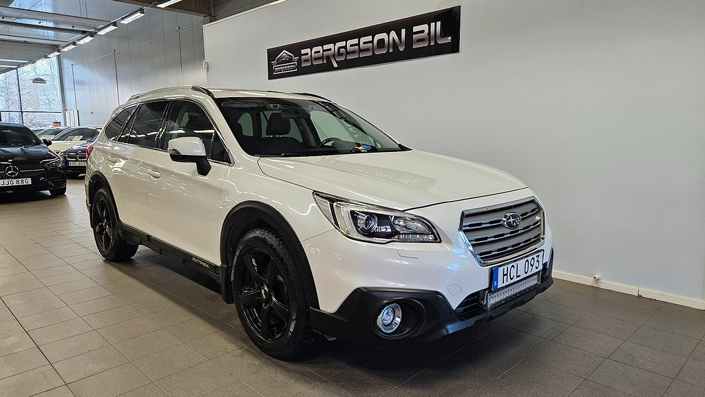 Subaru Outback 2.0 4WD / AUT / H&K / Panorama / Kamera