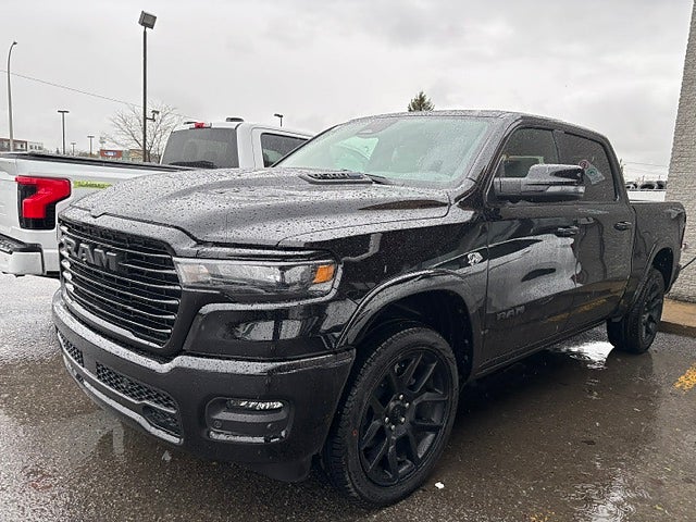 Dodge RAM Laramie Night Edition HEMI V8